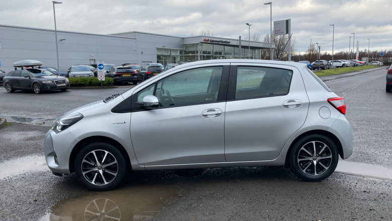 Toyota Yaris 1.5 Hybrid Icon Tech 5dr CVT Hybrid Hatchback